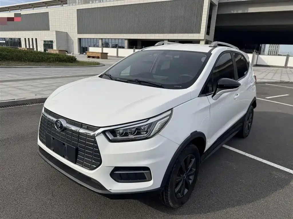 BYD BYD Yuan EV — Белый