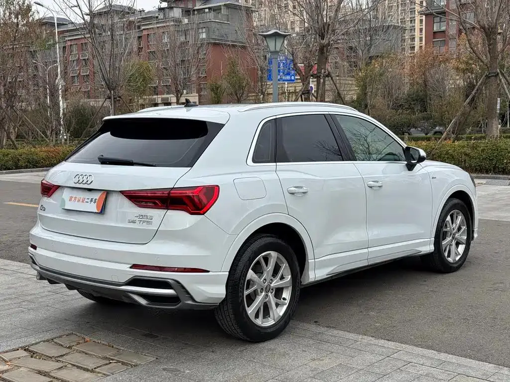 Audi Q3 Q3 2019 35 TFSI Progressive Dynamic Edition — عرض الصورة 4