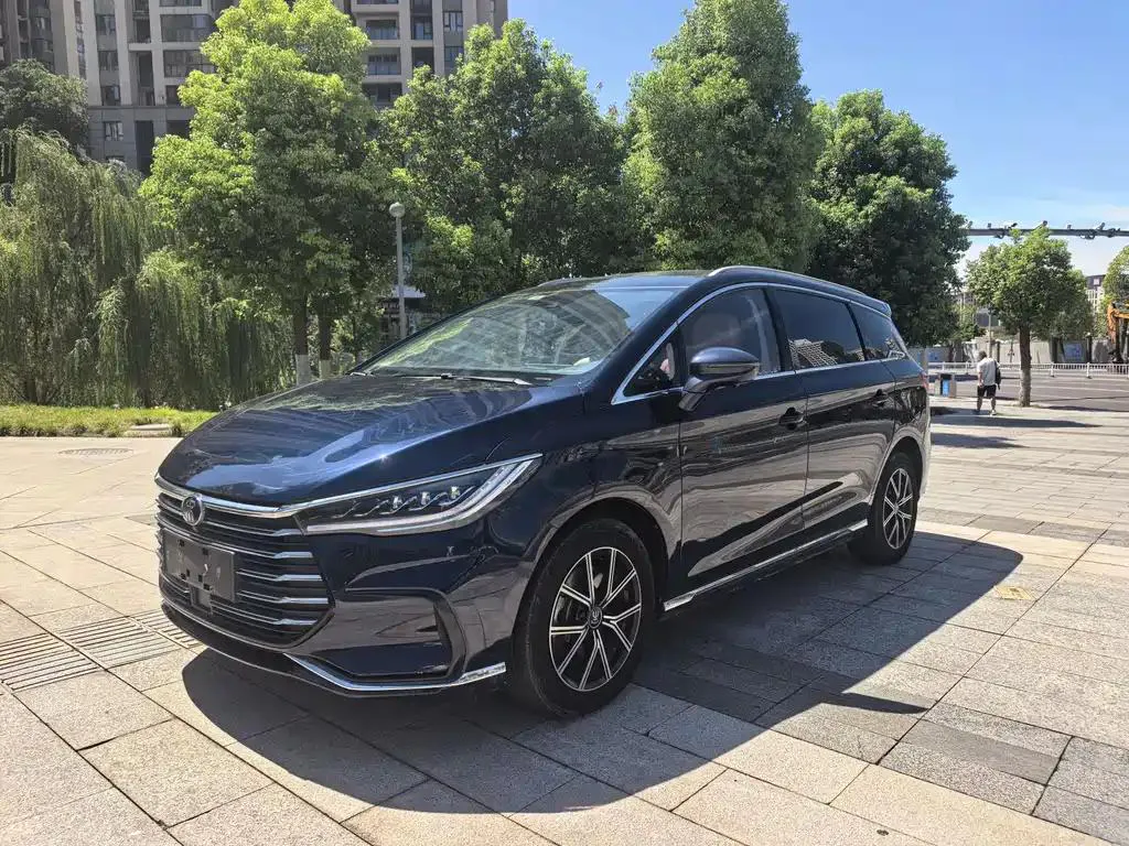 BYD BYD Song MAX — أزرق