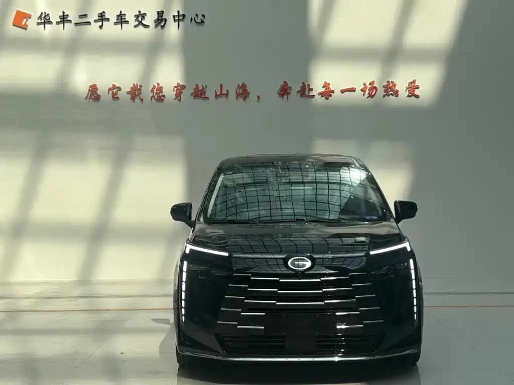 GAC GAC Trumpchi Trumpchi — أسود