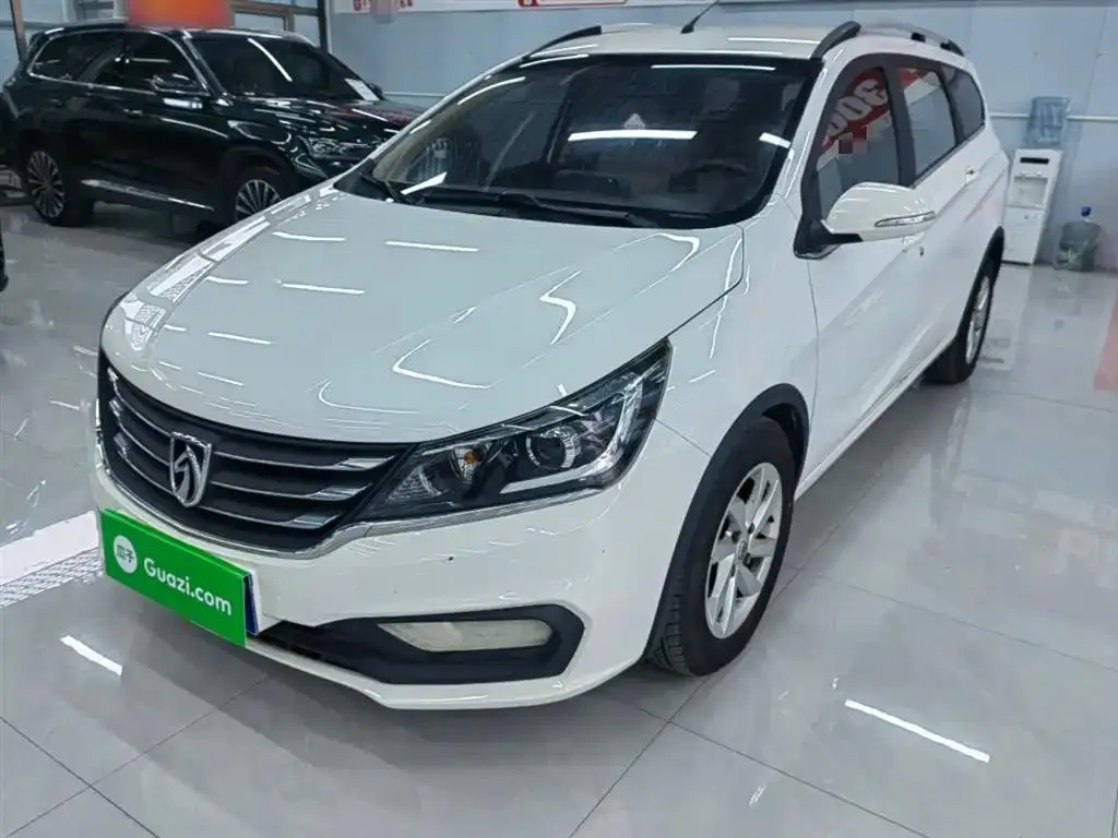 Baojun Baojun 310W — Белый