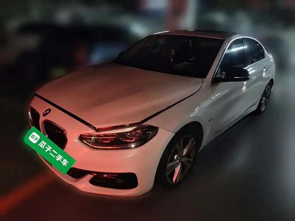 BMW 1 Series 1 Series 2018 118i Design Package — photo 1