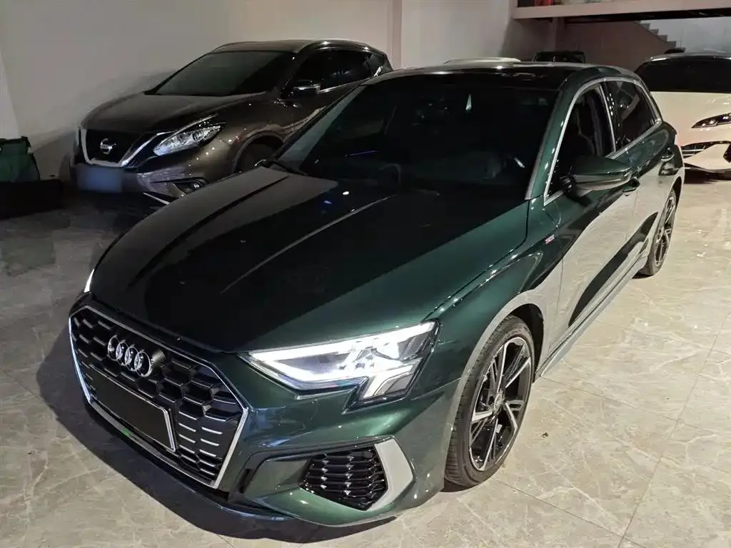Audi Audi A3 — Verde