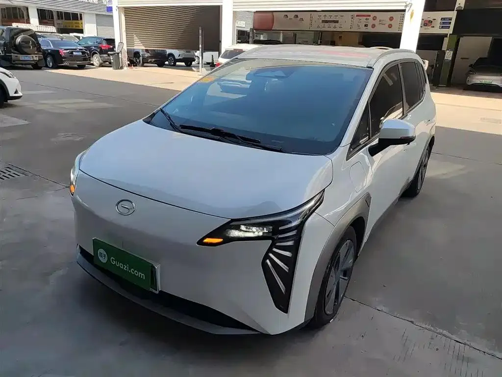 Aion AION Y Y 2023 Plus 610 Enjoy Edition Ternary Lithium — Ver foto 2