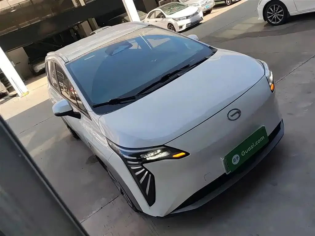 Aion AION Y Y 2023 Plus 610 Enjoy Edition Ternary Lithium — Ver foto 4