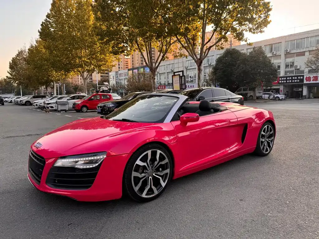 Audi Audi R8 — أبيض