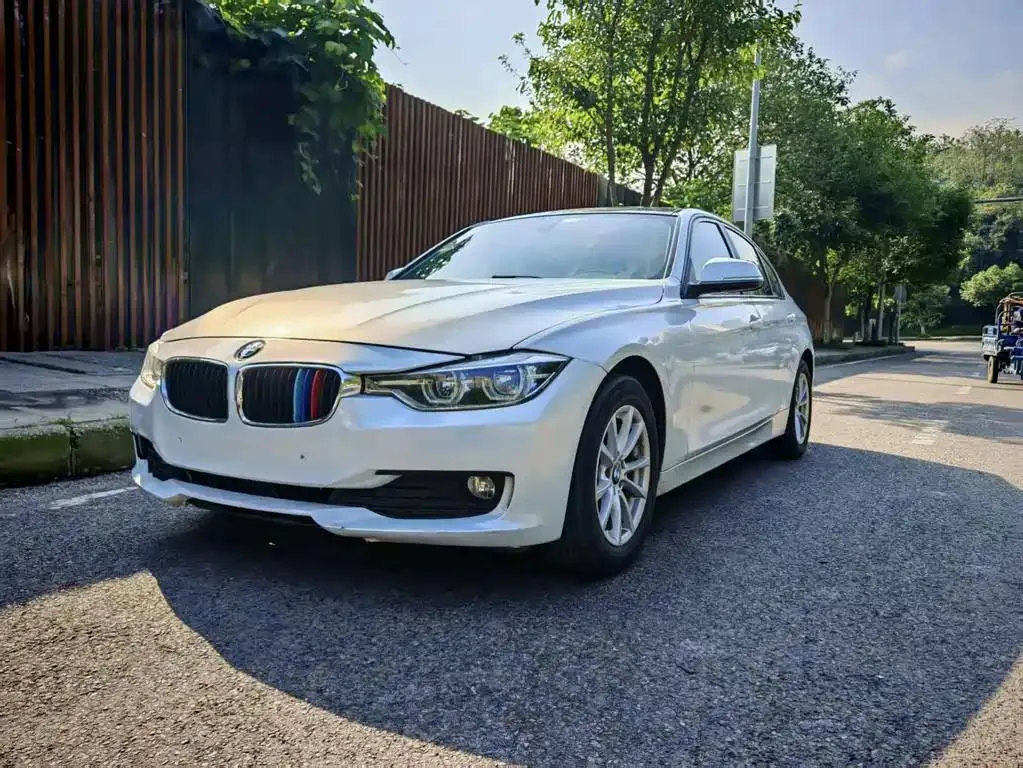 BMW 3 Series 3 Series 2013 316i Progressive — photo 1