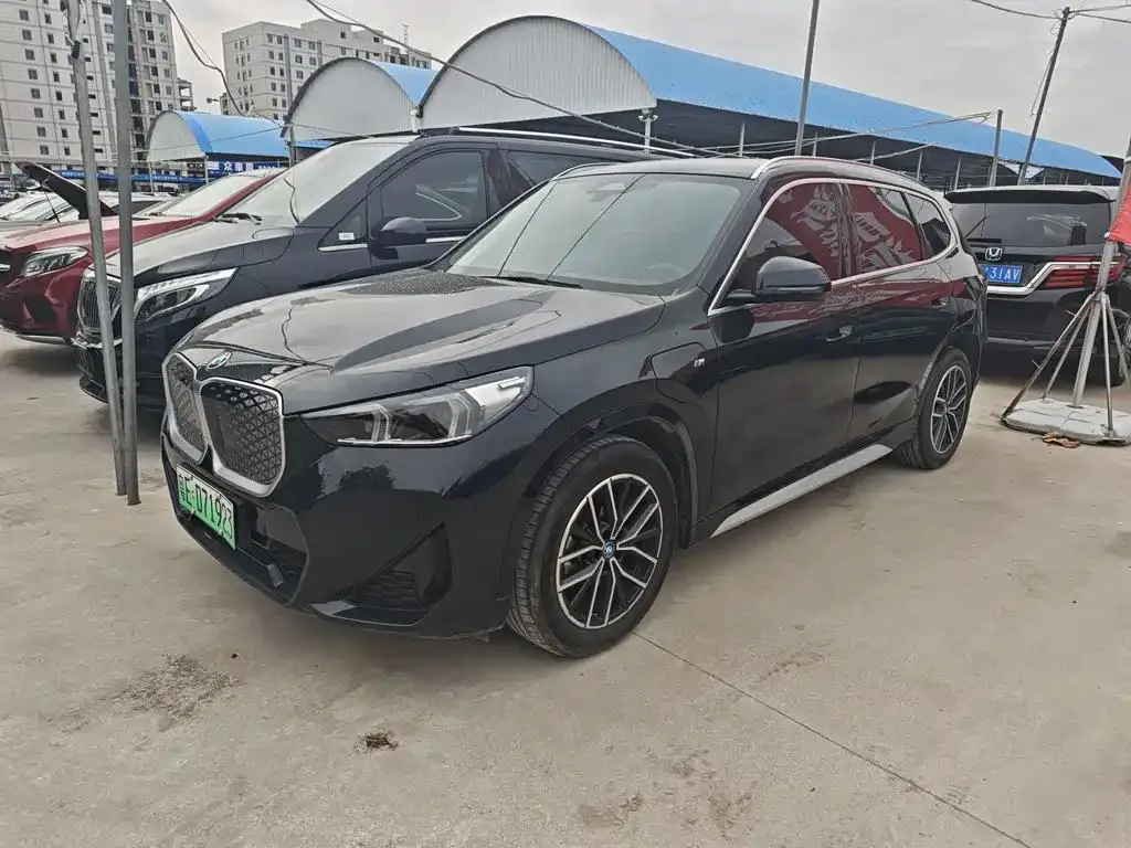 BMW BMW iX1 — Preto