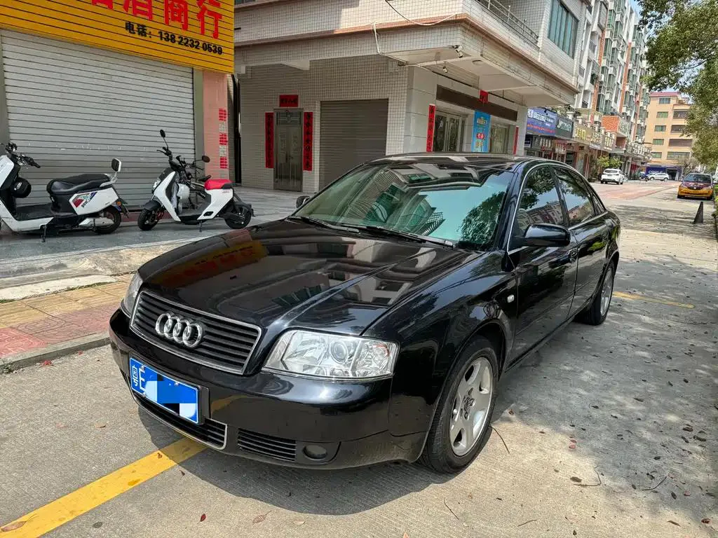 Audi A6 A6 2004 1.8L Manual Basic Model — Voir la photo 2