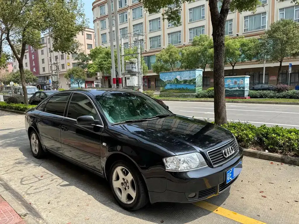 Audi A6 A6 2004 1.8L Manual Basic Model — Voir la photo 3