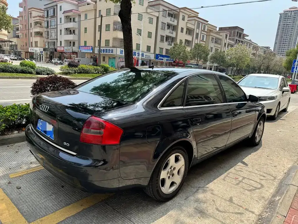 Audi A6 A6 2004 1.8L Manual Basic Model — Voir la photo 6
