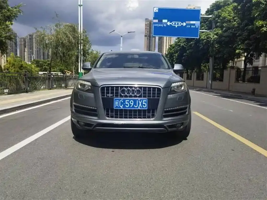 Audi Q7 Q7 2010 3.6 FSI Technology Sports Collection Edition — عرض الصورة 2