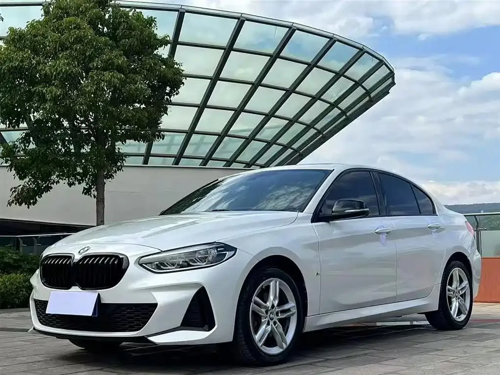 BMW 1 Series 1 Series 2021 facelift 120i M Sport Night Edition — photo 1