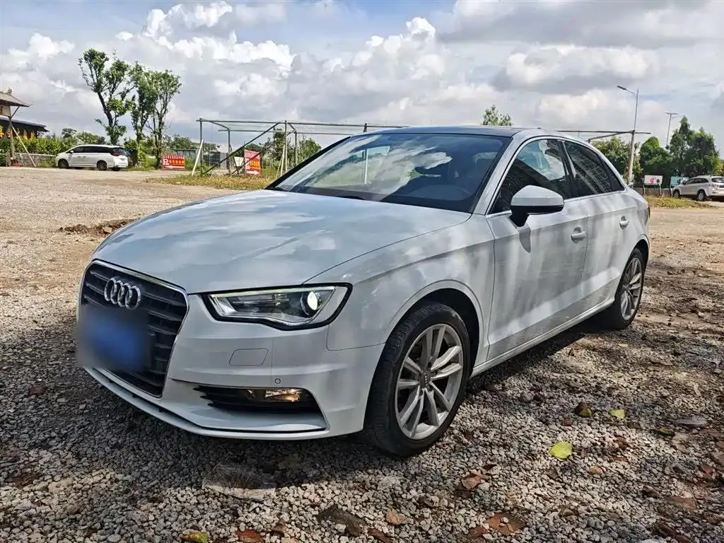 Audi A3 A3 2015 Limousine 40 TFSI Automatic Comfort — photo 1