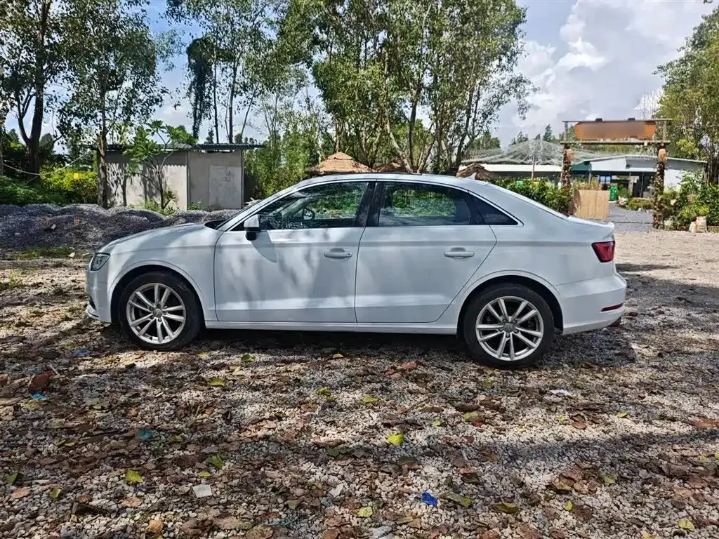Audi A3 A3 2015 Limousine 40 TFSI Automatic Comfort — View photo 5