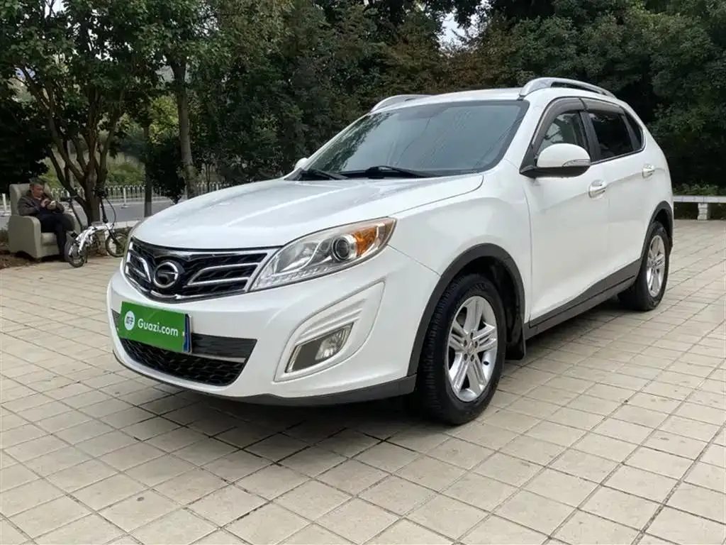 GAC GAC Trumpchi Trumpchi — أبيض