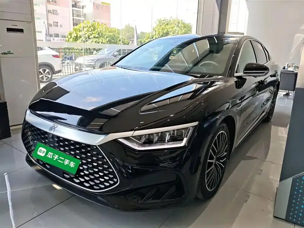 BYD Han Han 2024 DM-i Honor Edition 121KM Premium Edition — photo 1