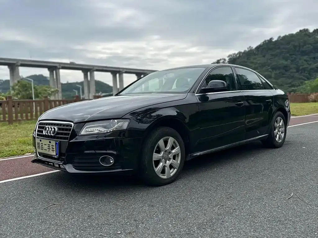 Audi A4L A4L 2012 2.0 TFSI Automatic Standard Model — photo 1