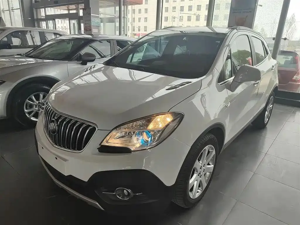 Buick Buick Encore — أبيض
