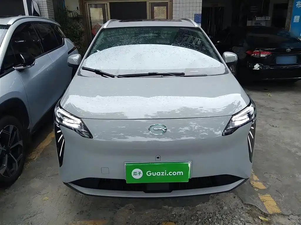 Aion AION Y Y 2023 Plus 510 Smart Edition — Смотреть фото 3