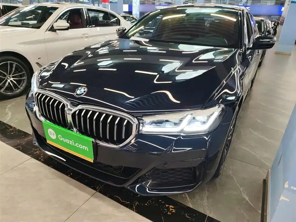 BMW BMW 5 Series — Black