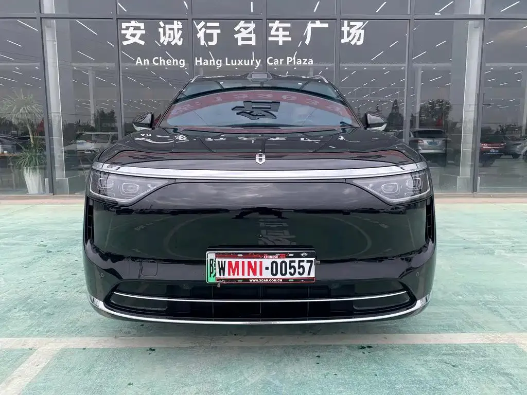 AITO M8 Wenjie M8 2025 Range Extended Max+ Version 53.4kWh 6-Seater — عرض الصورة 2