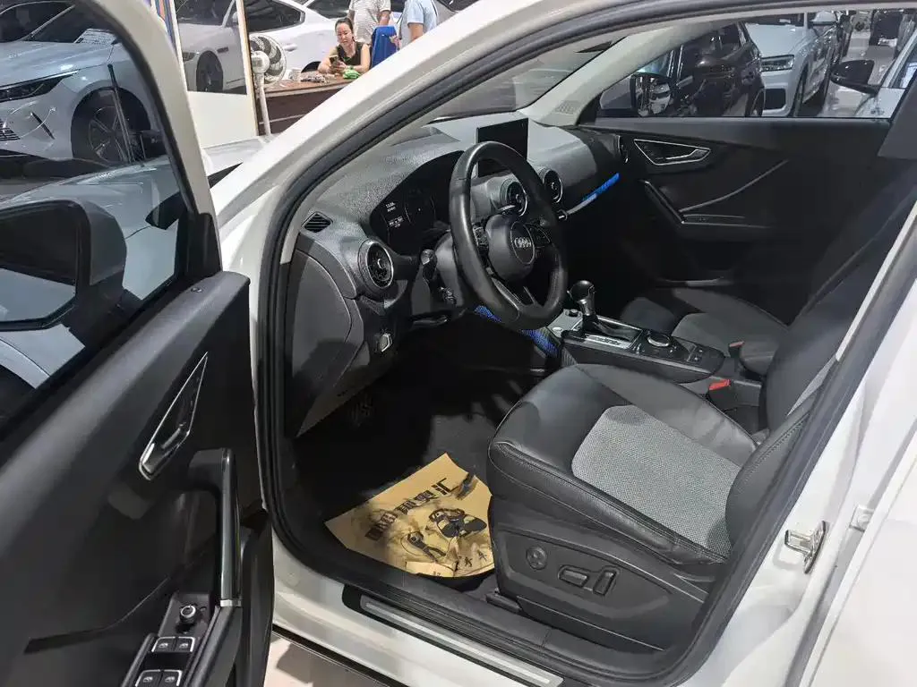 Audi Q2L Q2L 2023 35TFSI Stylish and Elegant — Ver foto 6