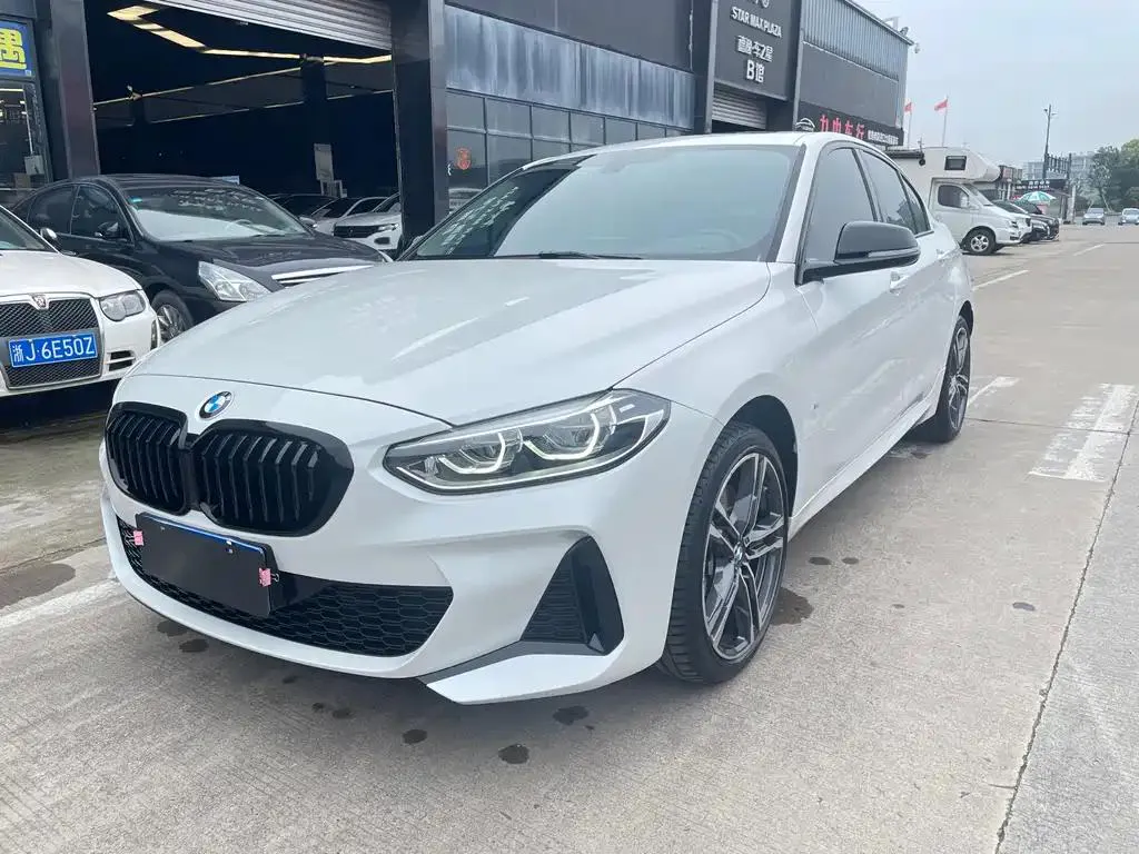 BMW BMW 1 Series — White