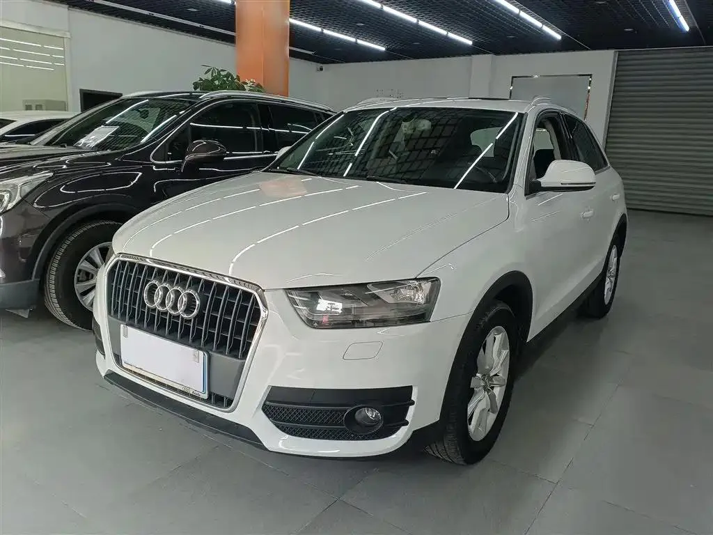 Audi Q3 Q3 2015 30 TFSI Progressive Edition — عرض الصورة 2
