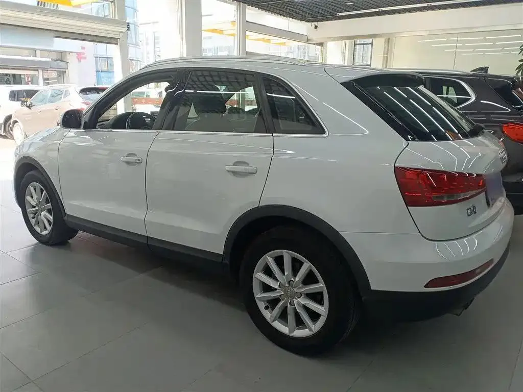 Audi Q3 Q3 2015 30 TFSI Progressive Edition — عرض الصورة 5