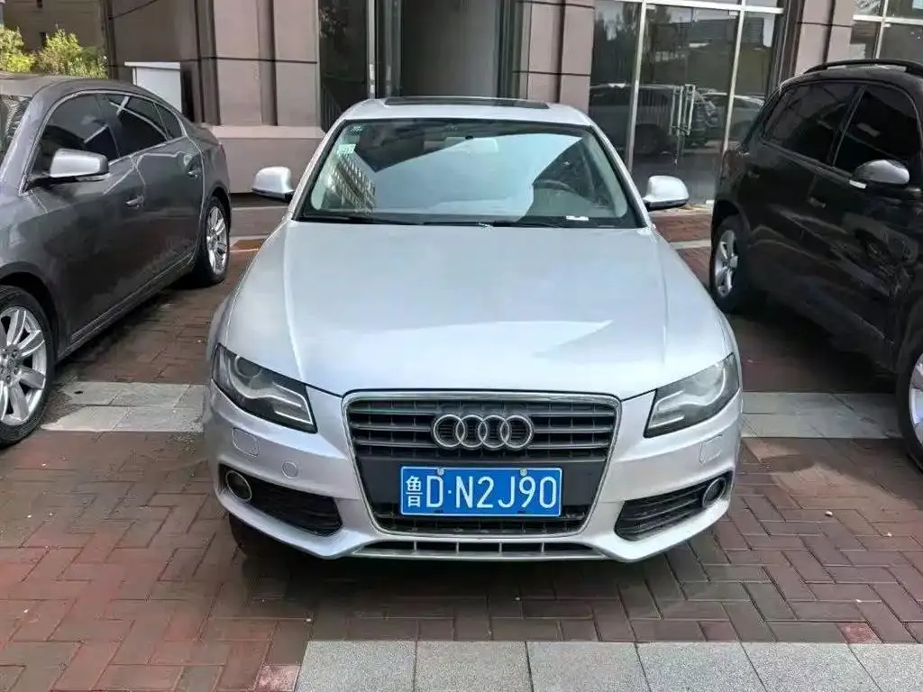 Audi A4L A4L 2010 2.0 TFSI Comfort Edition — Voir la photo 2