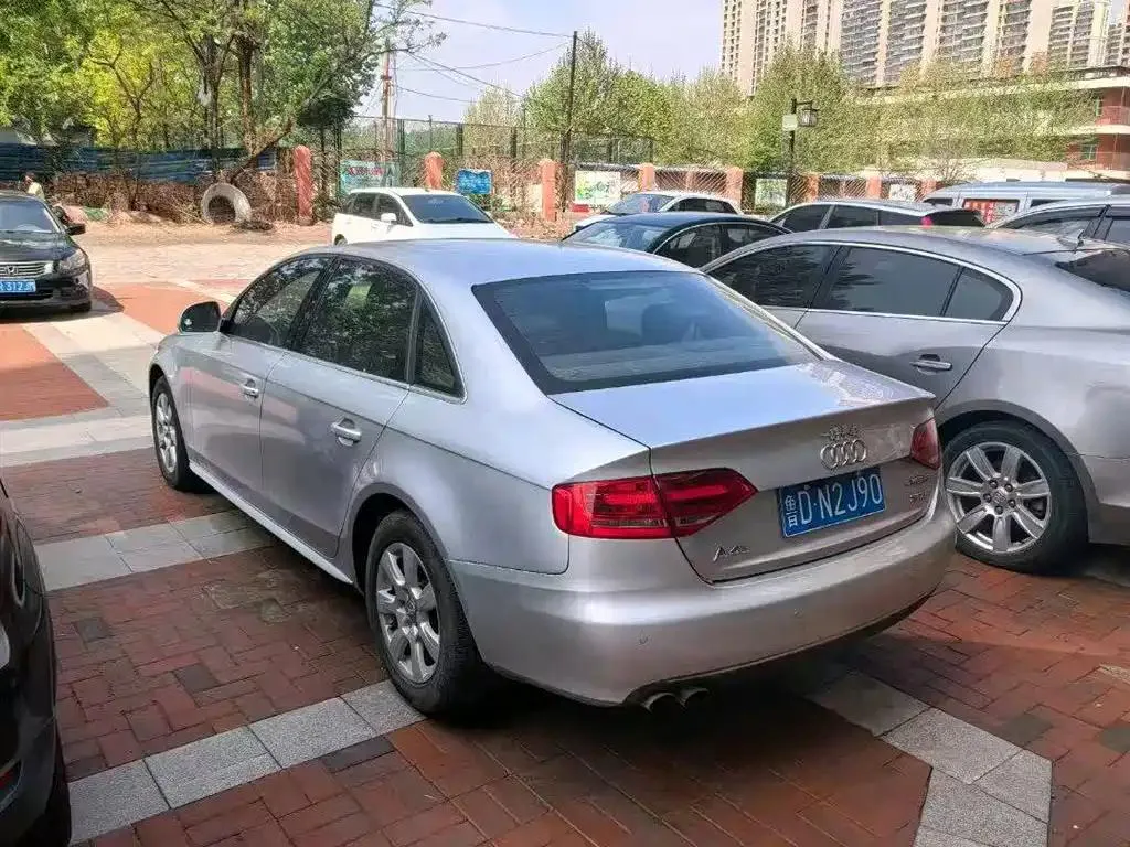 Audi A4L A4L 2010 2.0 TFSI Comfort Edition — Voir la photo 6
