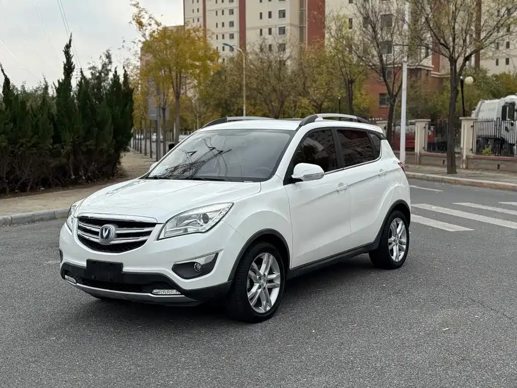 Changan Changan CS35 — أبيض
