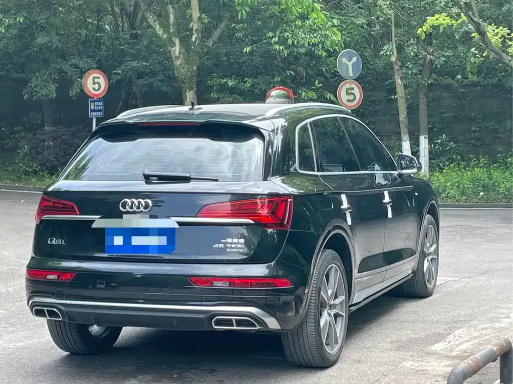 Audi Q5L Q5L 2022 45T Luxury Dynamic Edition — Смотреть фото 4