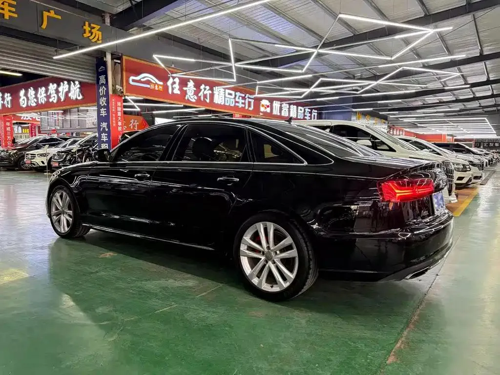 Audi A6L A6L 2018 30th Anniversary Model 45 TFSI quattro Sports — Voir la photo 4