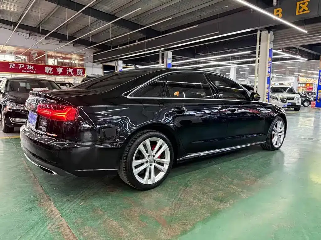 Audi A6L A6L 2018 30th Anniversary Model 45 TFSI quattro Sports — Voir la photo 5
