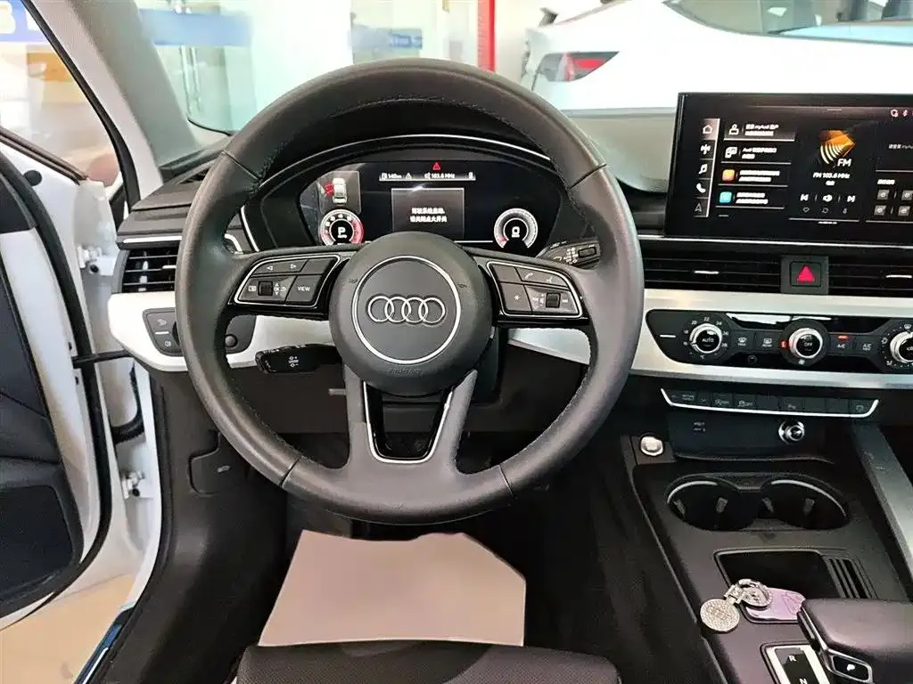 Audi A4L A4L 2024 40 TFSI Fashion Dynamic Edition — عرض الصورة 3