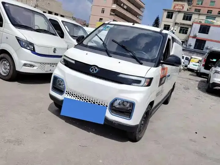BAIC BAIC Changhe EV5 — أبيض