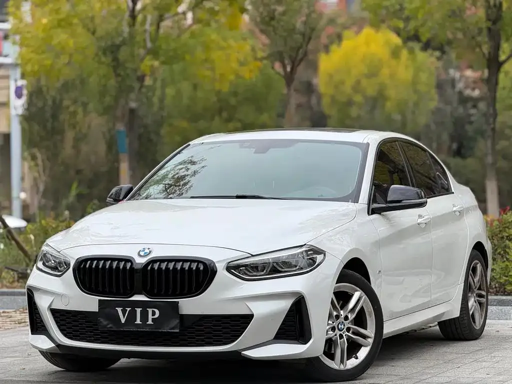 BMW 1 Series 1 Series 2020 120i M Sport Package — photo 1