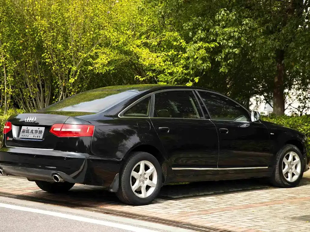 Audi A6L A6L 2010 2.0 TFSI Automatic Standard Model — Ver foto 4