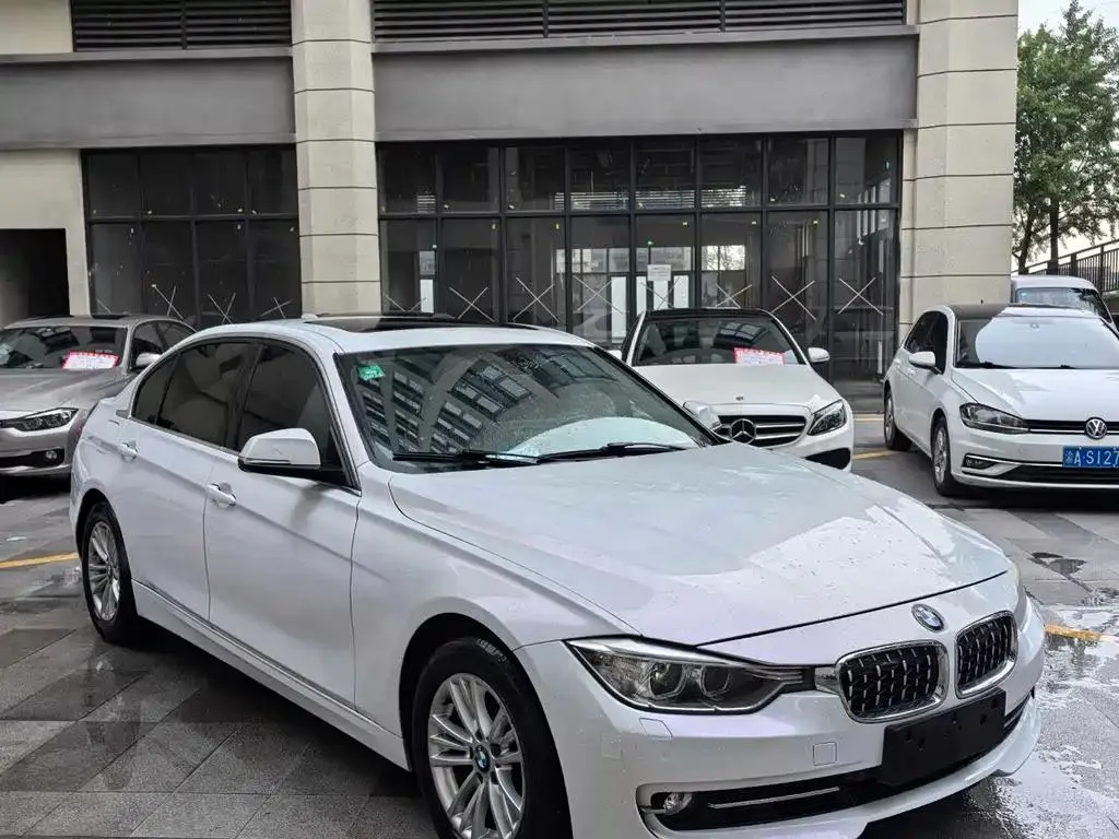 BMW 3 Series 3 Series 2013 320Li Fashion Edition — photo 1