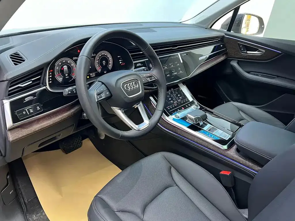 Audi Q7 Q7 2024 55 TFSI quattro S line sports model — Смотреть фото 4