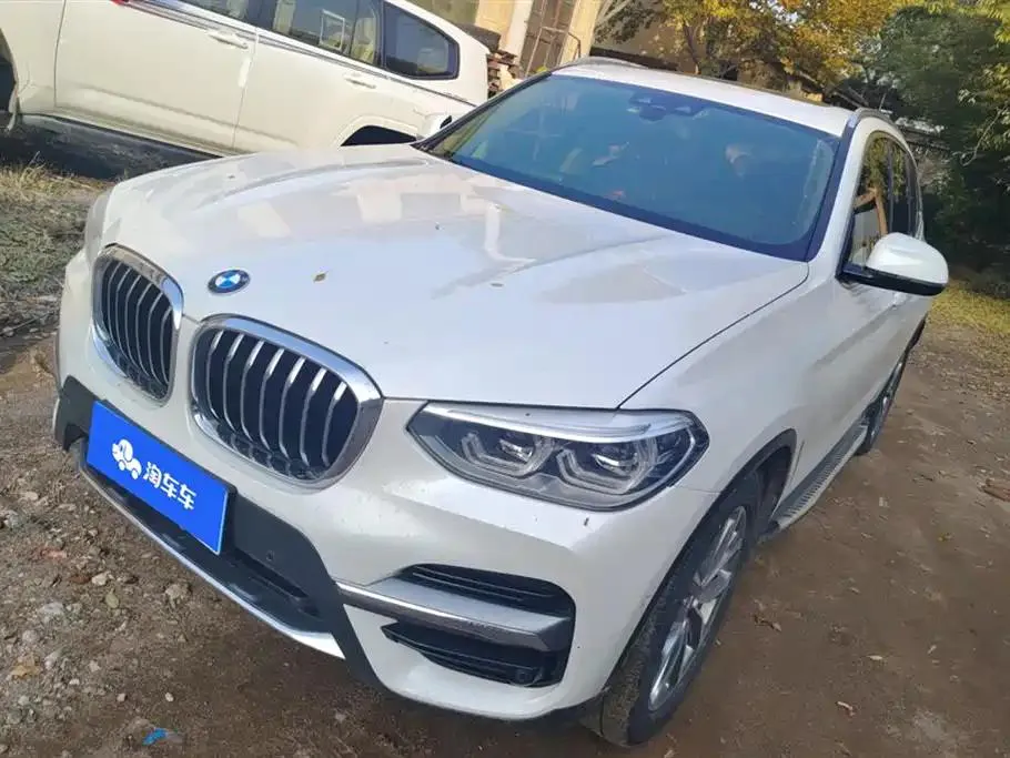 BMW BMW X3 — White