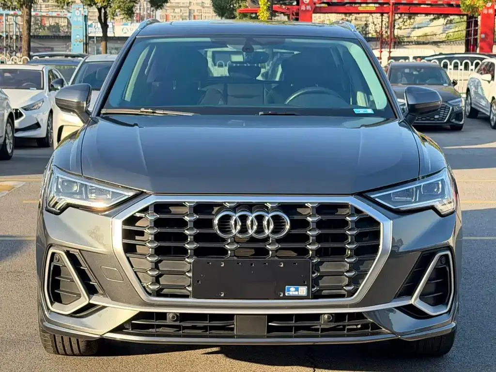 Audi Q3 Q3 2022 35 TFSI Stylish Dynamic Edition — View photo 3