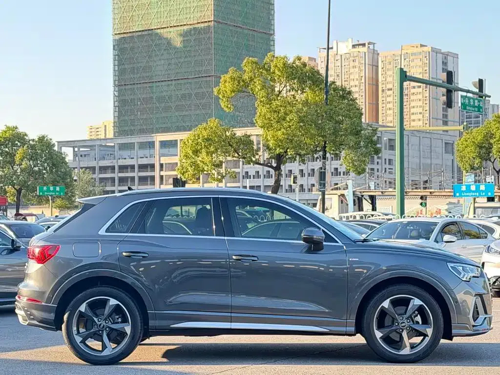 Audi Q3 Q3 2022 35 TFSI Stylish Dynamic Edition — View photo 5