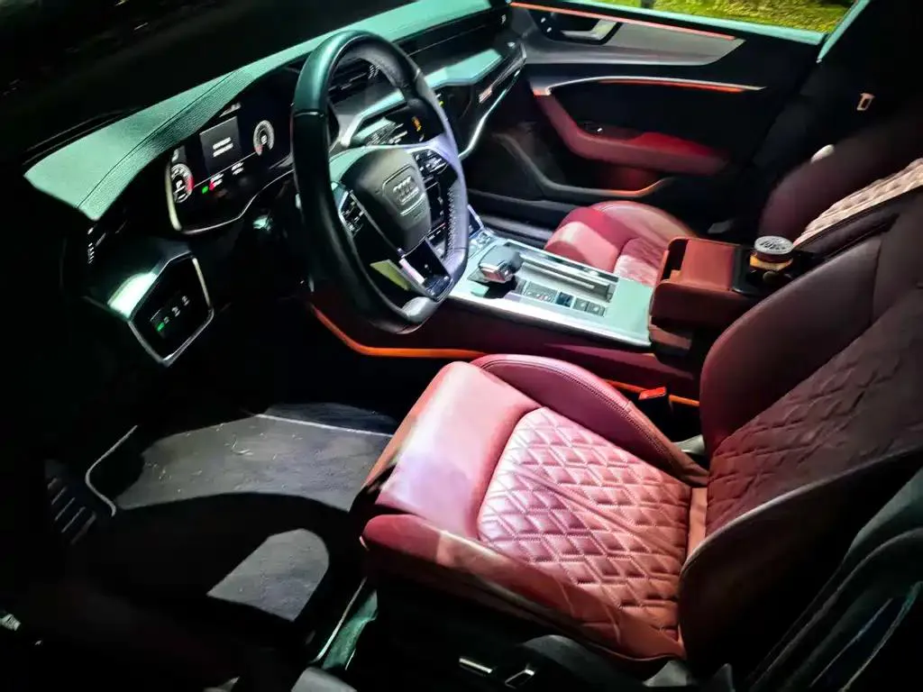Audi A7L A7L 2024 45 TFSI quattro S-line Black Warrior Edition — Ver foto 3