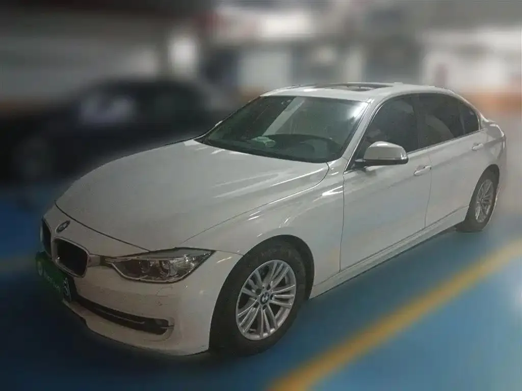 BMW 3 Series 3 Series 2015 320Li Fashion Edition — photo 1