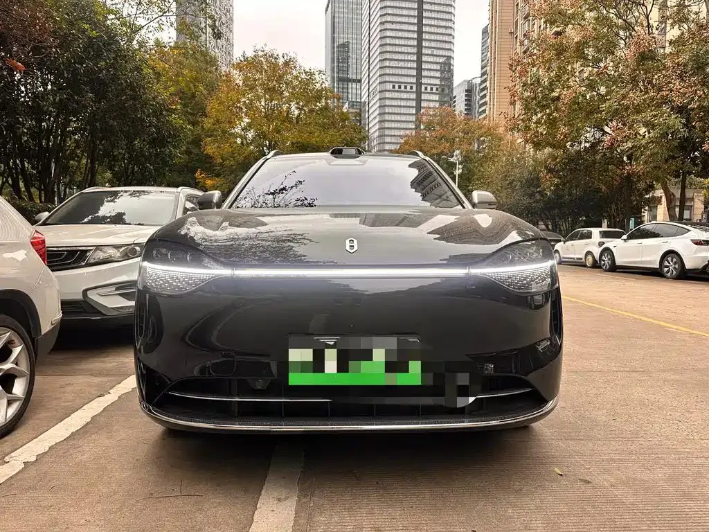 AITO M9 Wenjie M9 2025 Range Extended Ultra Edition 52kWh 6-Seater — Voir la photo 2
