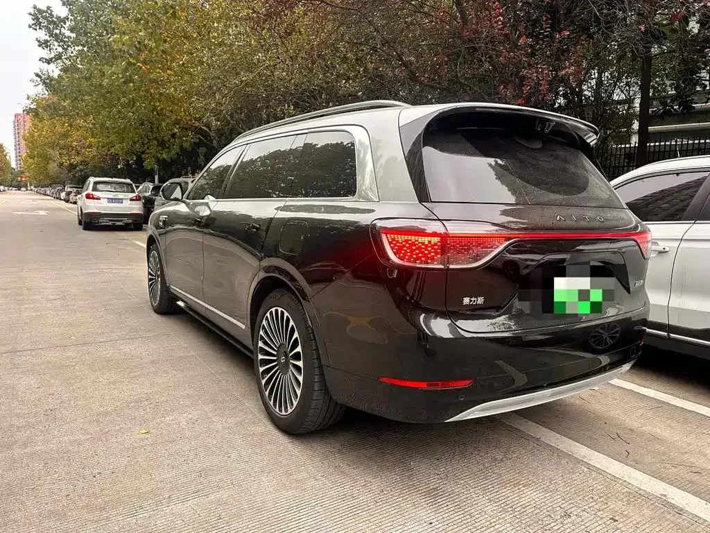 AITO M9 Wenjie M9 2025 Range Extended Ultra Edition 52kWh 6-Seater — Voir la photo 4