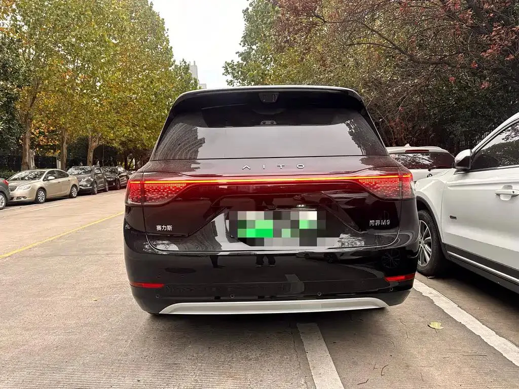 AITO M9 Wenjie M9 2025 Range Extended Ultra Edition 52kWh 6-Seater — Voir la photo 5